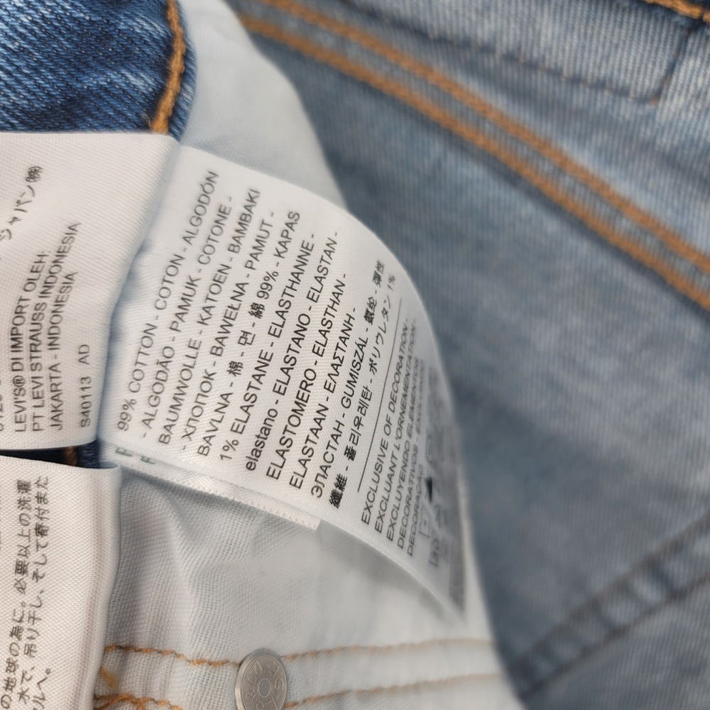 Levis Womens 31x32 Jeans Cotton Blue Straight Leg Button Fly 501 Denim Classic - Picture 7 of 8